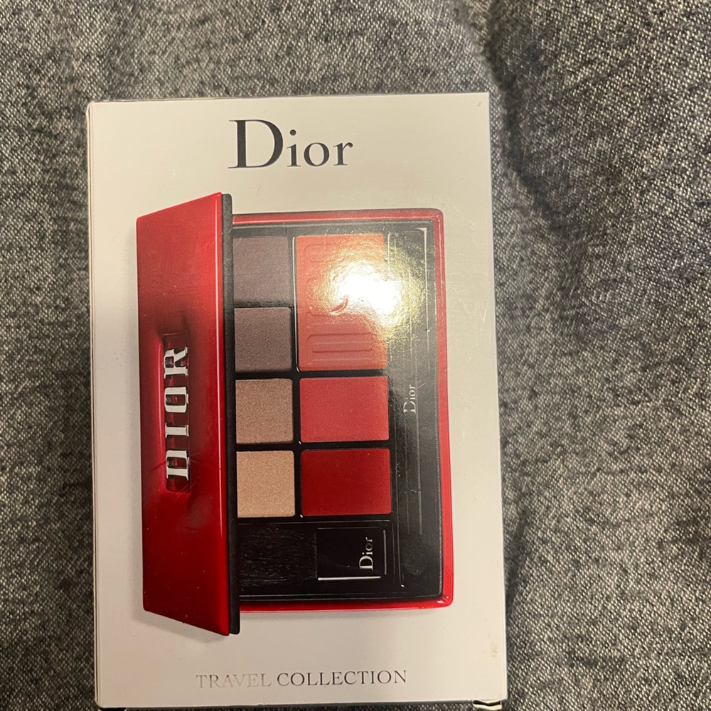 Dior travel pallete